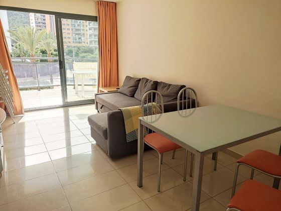 Foto 1 de Alquiler de piso en avenida Rosa Dels Vents de 2 habitaciones con terraza y piscina