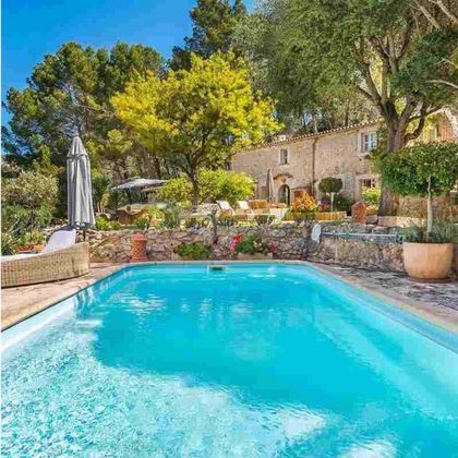 Foto 1 de Casa rural en venda a Sant Elm - S'Arracó de 3 habitacions amb terrassa i piscina