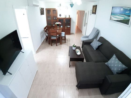 Foto 1 de Pis en venda a Centro - Alicante de 3 habitacions amb balcó i aire acondicionat