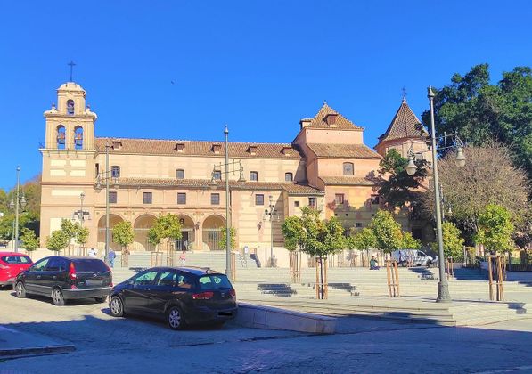 Foto 2 de Casa adossada en venda a Conde de Ureña - Monte Gibralfaro de 3 habitacions amb terrassa