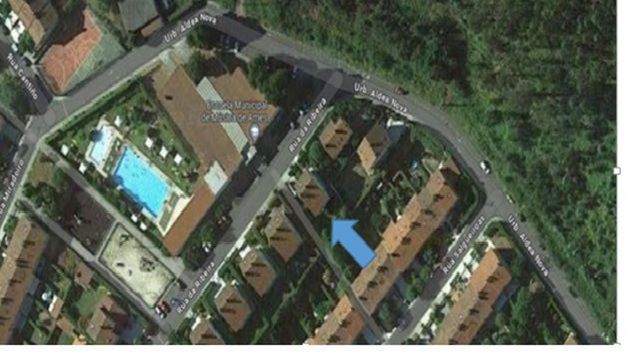 Foto 2 de Venta de chalet en calle Ribeira de 5 habitaciones con terraza y piscina