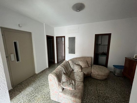 Foto 1 de Venta de chalet en calle Miquel Martí de 6 habitaciones con terraza y aire acondicionado