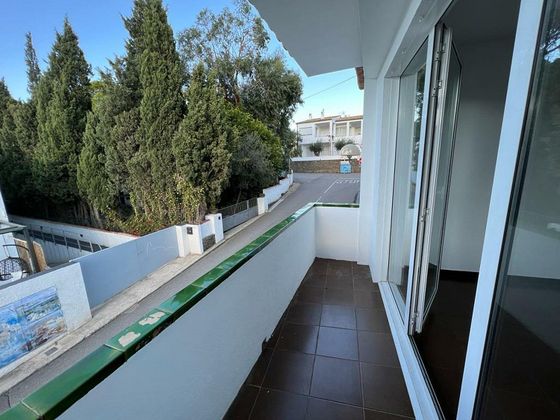 Foto 1 de Pis en venda a Cadaqués de 3 habitacions amb terrassa i balcó