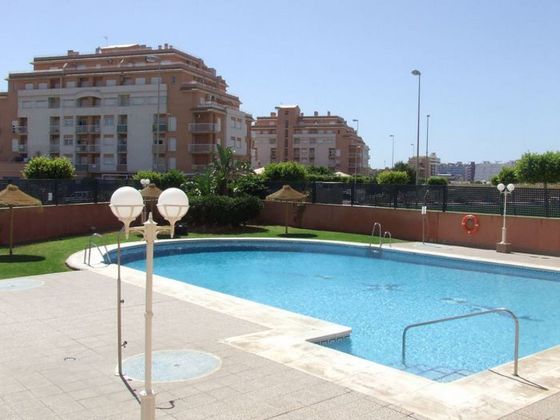 Foto 1 de Pis en venda a calle Tio Raimundo de 1 habitació amb terrassa i piscina