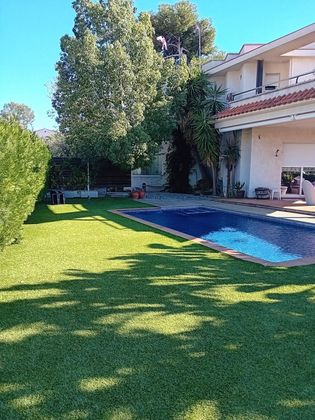 Foto 1 de Xalet en venda a urbanización Residencial Estrelles de 3 habitacions amb piscina i jardí