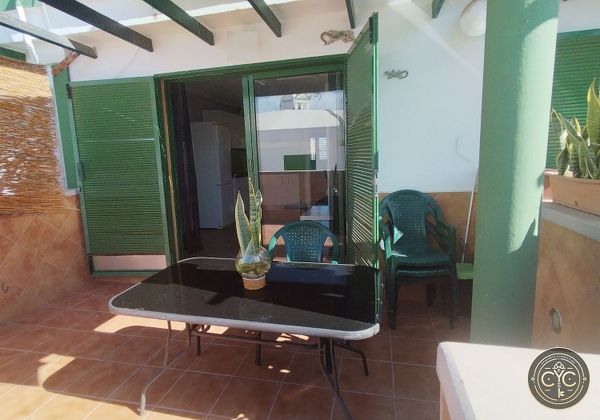 Foto 2 de Casa en lloguer a avenida Touroperador Aliptour de 1 habitació amb terrassa i piscina