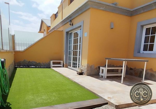 Foto 2 de Casa en alquiler en Castillo del Romeral de 3 habitaciones con terraza y piscina
