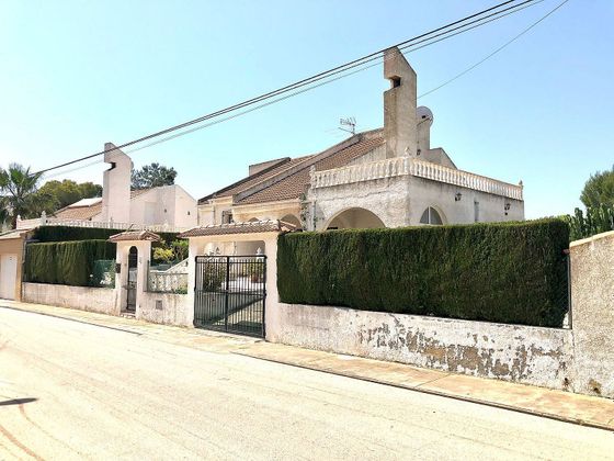 Foto 2 de Xalet en venda a calle Albacete de 3 habitacions amb terrassa i garatge