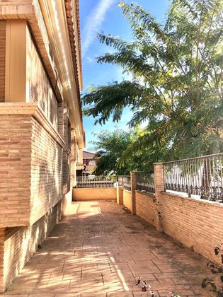 Foto 2 de Casa en venda a calle Paraguay de 4 habitacions amb terrassa i balcó
