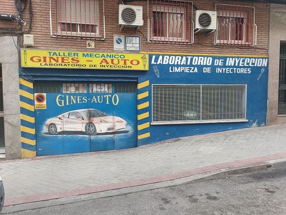Foto 1 de Local en venda a Palomeras bajas amb garatge