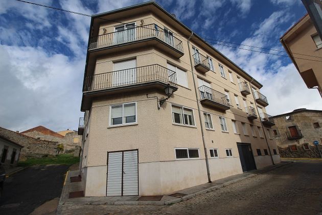 Foto 1 de Piso en venta en El Espinar pueblo de 2 habitaciones con terraza y calefacción