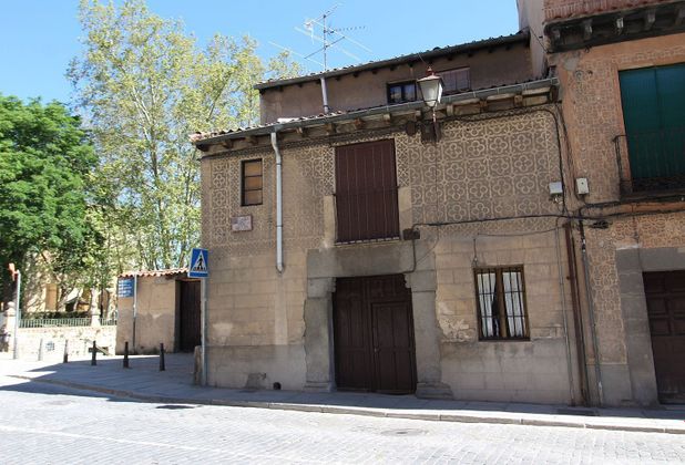 Foto 2 de Casa rural en venta en Plaza Mayor - San Agustín de 8 habitaciones con jardín y balcón