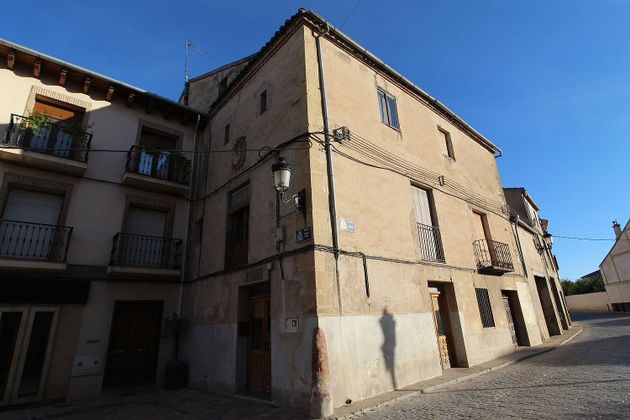Foto 1 de Casa rural en venda a Turégano de 6 habitacions amb balcó i calefacció