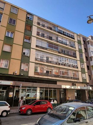 Foto 1 de Venta de piso en Plaza España - Villa Pilar - Reyes Católicos - Vadillos de 3 habitaciones con terraza y calefacción