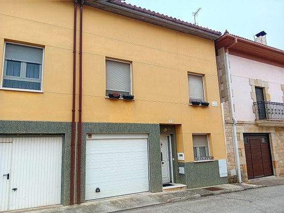 Foto 2 de Venta de casa adosada en Villagonzalo Pedernales de 5 habitaciones con terraza y garaje