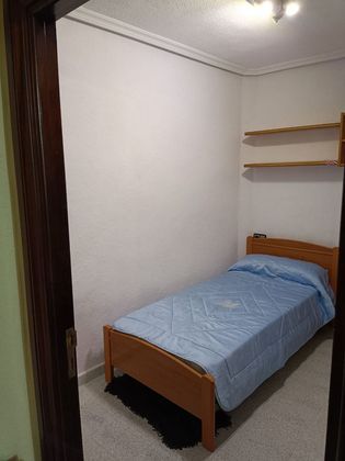 Foto 2 de Venta de piso en Carmelitas - San Marcos - Campillo de 3 habitaciones con balcón y calefacción