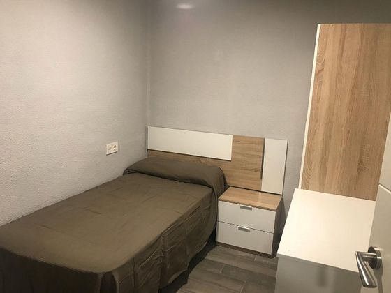 Foto 2 de Piso en alquiler en Vidal de 3 habitaciones con muebles y calefacción