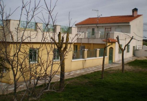 Foto 1 de Casa en venda a Narros de Matalayegua de 4 habitacions amb terrassa i calefacció