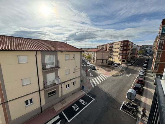 Foto 2 de Pis en venda a Vidal de 3 habitacions amb terrassa i balcó