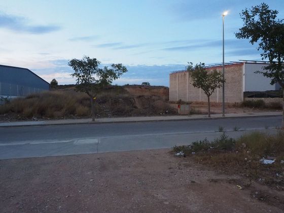 Foto 2 de Venta de terreno en polígono Industrial la Plana a Gandesa de 1134 m²