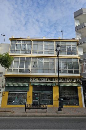 Foto 1 de Edifici en venda a avenida Condes de San Isidro de 450 m²