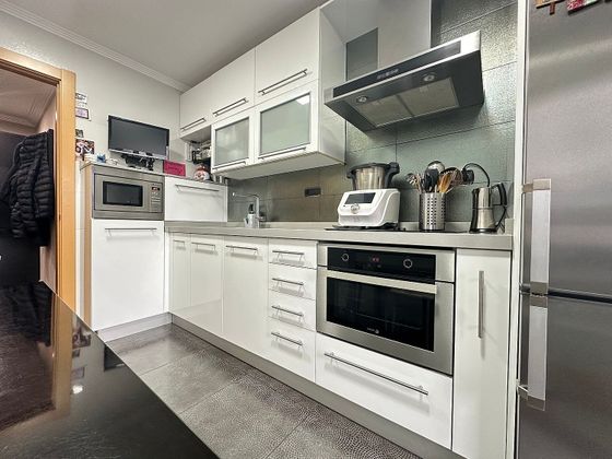 Foto 2 de Pis en venda a Basauri de 3 habitacions amb garatge i calefacció