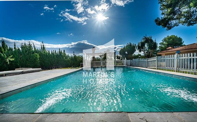 Foto 1 de Xalet en venda a Picassent de 5 habitacions amb terrassa i piscina