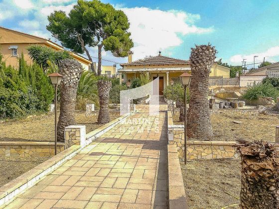 Foto 1 de Chalet en venta en La Cañada de 3 habitaciones con piscina y jardín