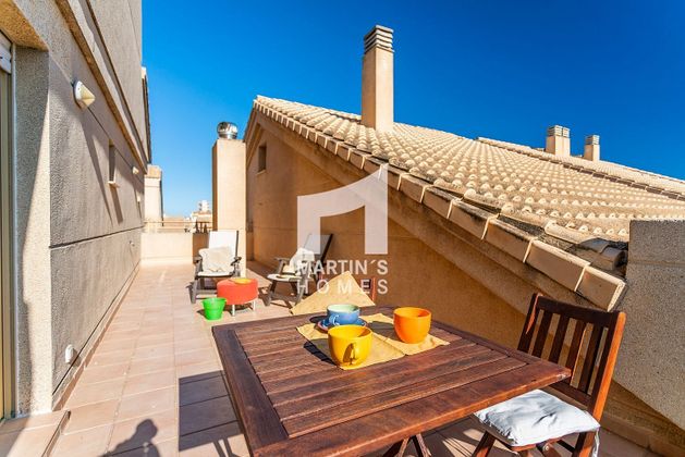 Foto 1 de Àtic en venda a El Perellonet de 4 habitacions amb terrassa i piscina