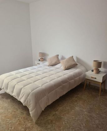 Foto 1 de Alquiler de piso en El Médano de 3 habitaciones con muebles