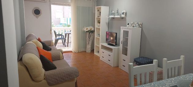 Foto 1 de Alquiler de piso en El Perelló - Les Palmeres - Mareny de Barraquetes de 2 habitaciones con terraza y piscina
