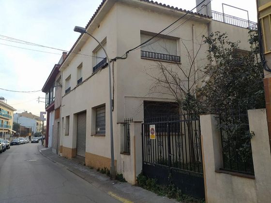 Foto 2 de Casa adossada en venda a calle De Gaudí de 4 habitacions amb terrassa i garatge