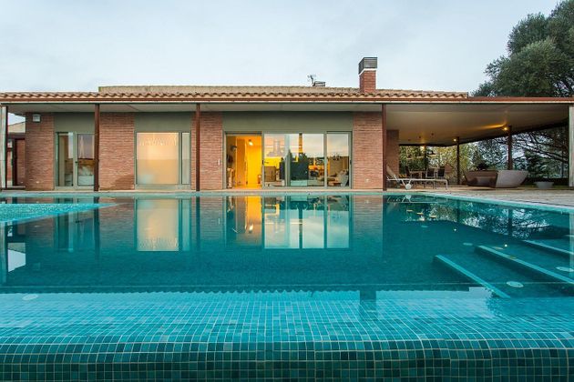 Foto 2 de Xalet en venda a calle Nou de 4 habitacions amb terrassa i piscina