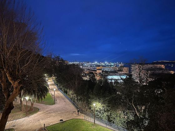 Foto 2 de Pis en venda a Portugalete de 3 habitacions amb terrassa i jardí