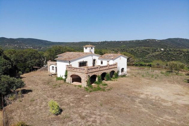 Foto 1 de Casa rural en venda a Llagostera de 6 habitacions amb garatge i jardí