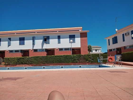Foto 1 de Casa en venda a calle Garceta de 3 habitacions amb terrassa i piscina