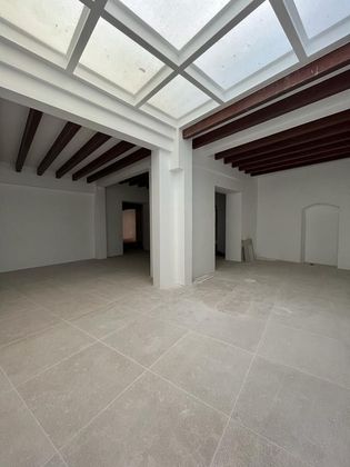 Foto 2 de Local en venta en La Llotja - Sant Jaume de 170 m²