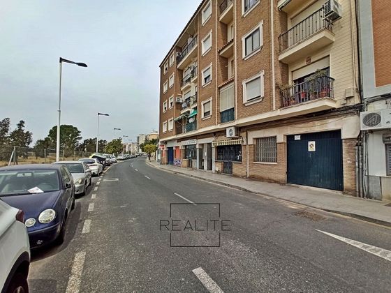 Foto 2 de Pis en venda a Centro - Huelva de 4 habitacions amb terrassa i aire acondicionat