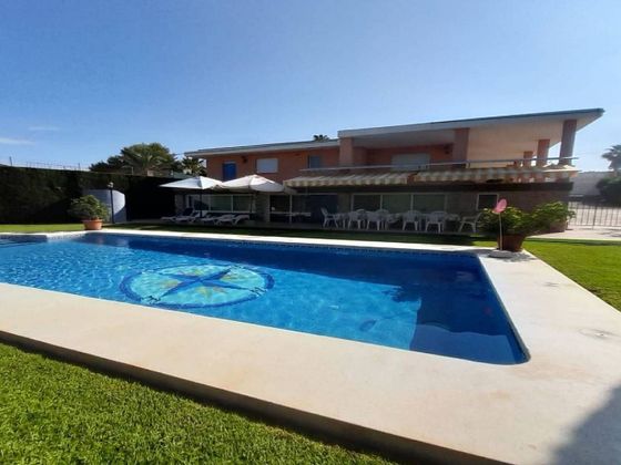 Foto 2 de Venta de chalet en Villajoyosa ciudad de 4 habitaciones con terraza y piscina