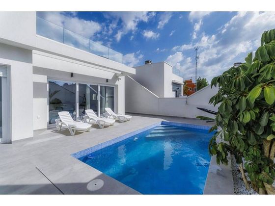Foto 1 de Casa adossada en lloguer a Montesinos (Los) de 3 habitacions amb terrassa i piscina