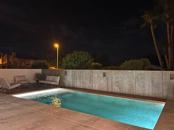 Foto 2 de Xalet en venda a Petrer de 4 habitacions amb piscina i jardí