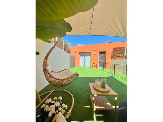 Foto 1 de Casa en venta en Roc Blanc de 3 habitaciones con terraza y jardín