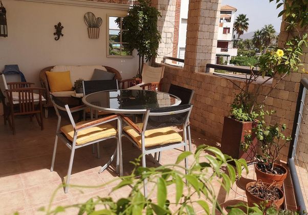 Foto 2 de Venta de piso en El Playazo de 2 habitaciones con terraza y piscina