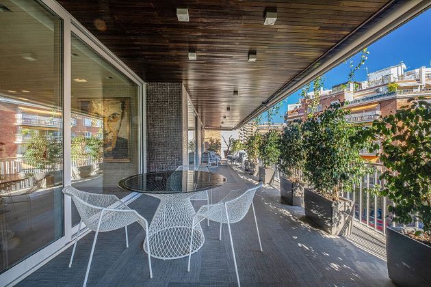 Foto 2 de Piso en venta en Sant Gervasi - Galvany de 7 habitaciones con terraza y balcón