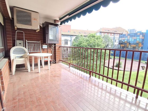 Foto 1 de Piso en venta en Santurtzi de 3 habitaciones con terraza y garaje