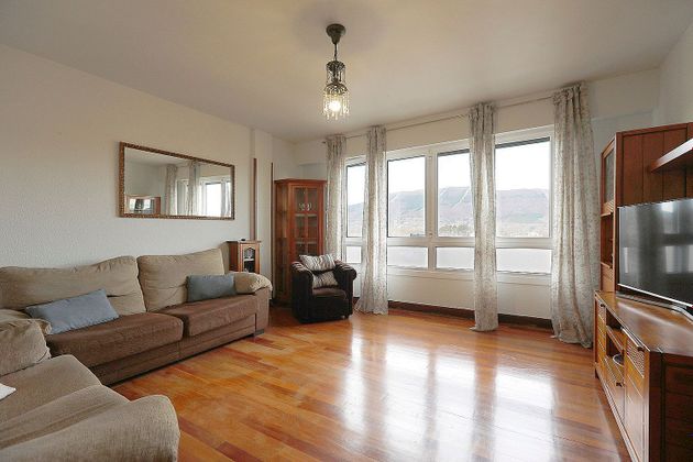 Foto 1 de Piso en venta en Lapice - Larreaundi - Olaberria - Meaka de 3 habitaciones con balcón y calefacción