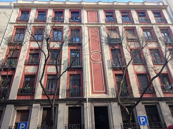 Foto 1 de Venta de piso en calle Divino Vallés de 2 habitaciones con aire acondicionado y calefacción