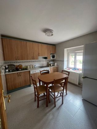 Foto 2 de Casa en venda a Barruelo de Santullán de 4 habitacions amb terrassa i garatge