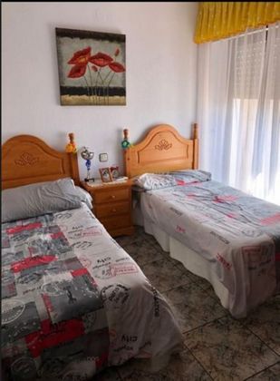 Foto 1 de Casa adossada en venda a calle Madrigal de la Vera de 4 habitacions amb calefacció