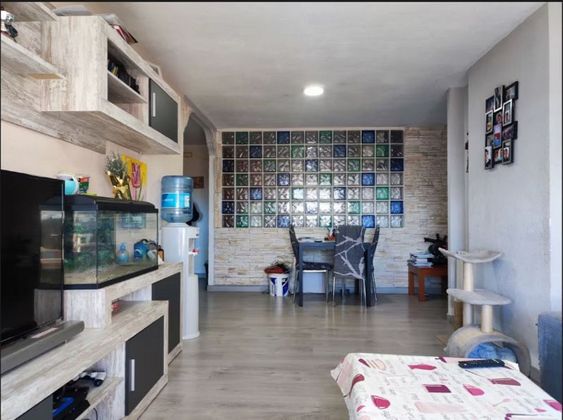Foto 2 de Pis en venda a travesía De Felipe de Diego de 3 habitacions amb terrassa i aire acondicionat